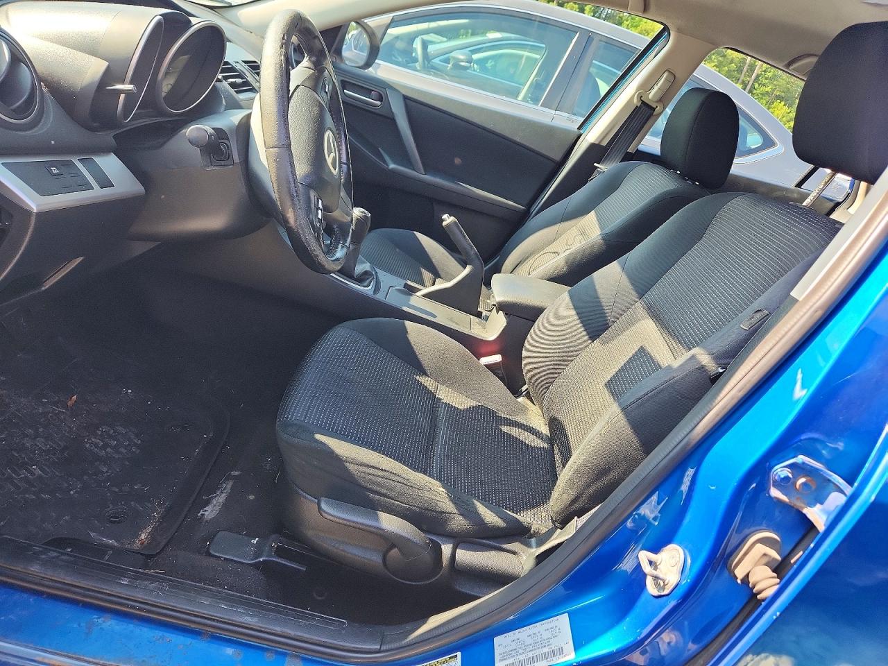 2012 Mazda 3 I Blue vin: JM1BL1L83C1661057