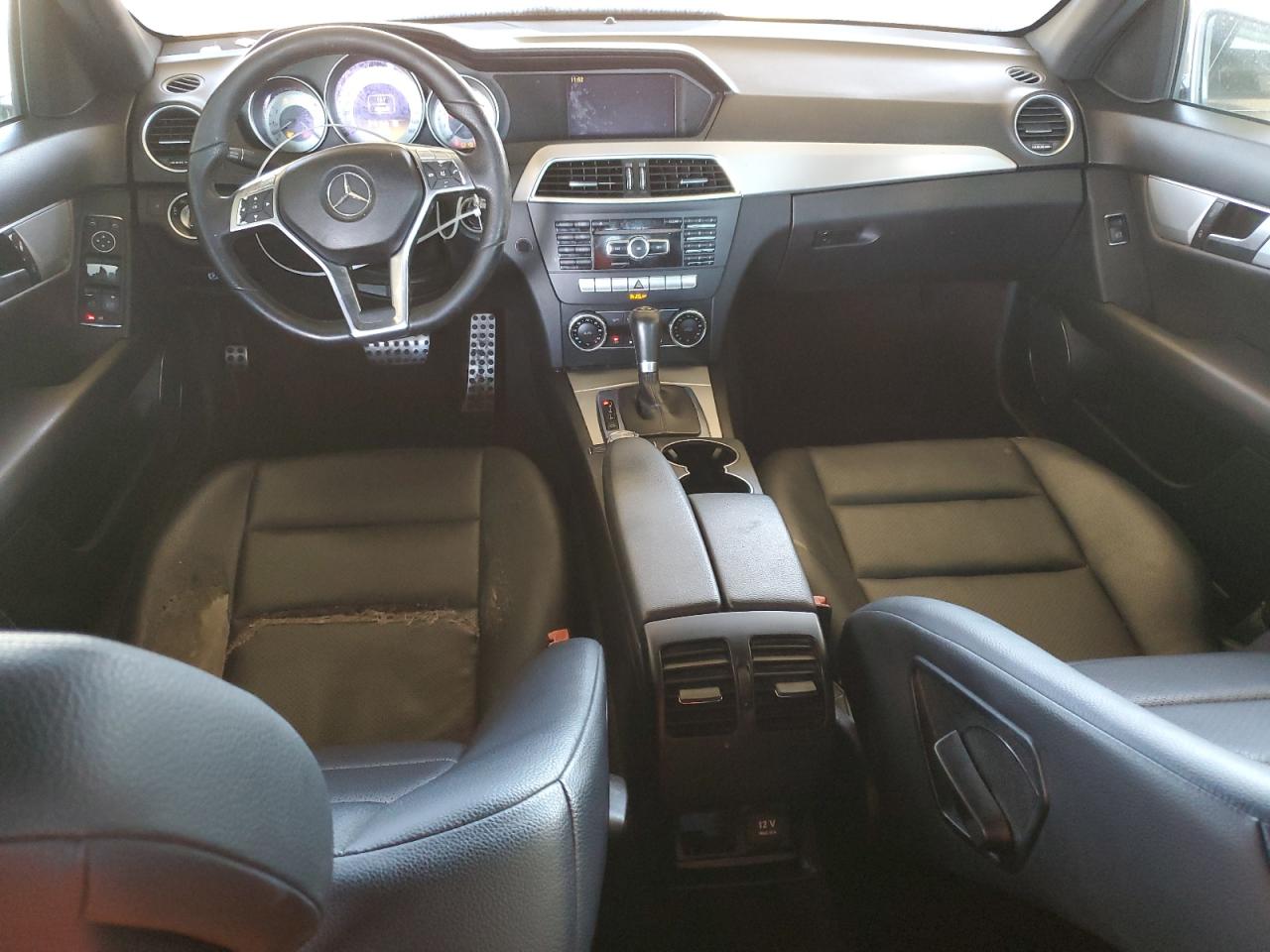 2012 Mercedes-benz C 250 Silver vin: WDDGF4HB1CR195736