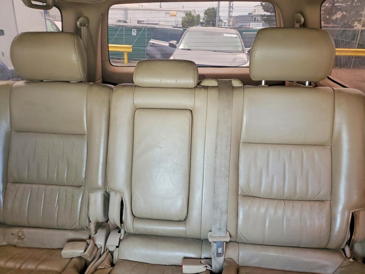 2000 Toyota Land Cruiser Base Beige vin: JT3HT05J2Y0096774