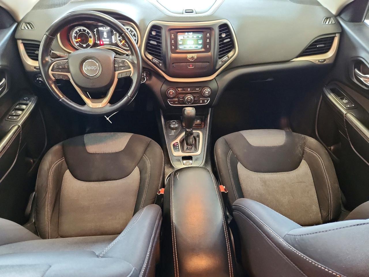 2014 Jeep Cherokee Latitude Red vin: 1C4PJMCSXEW232433