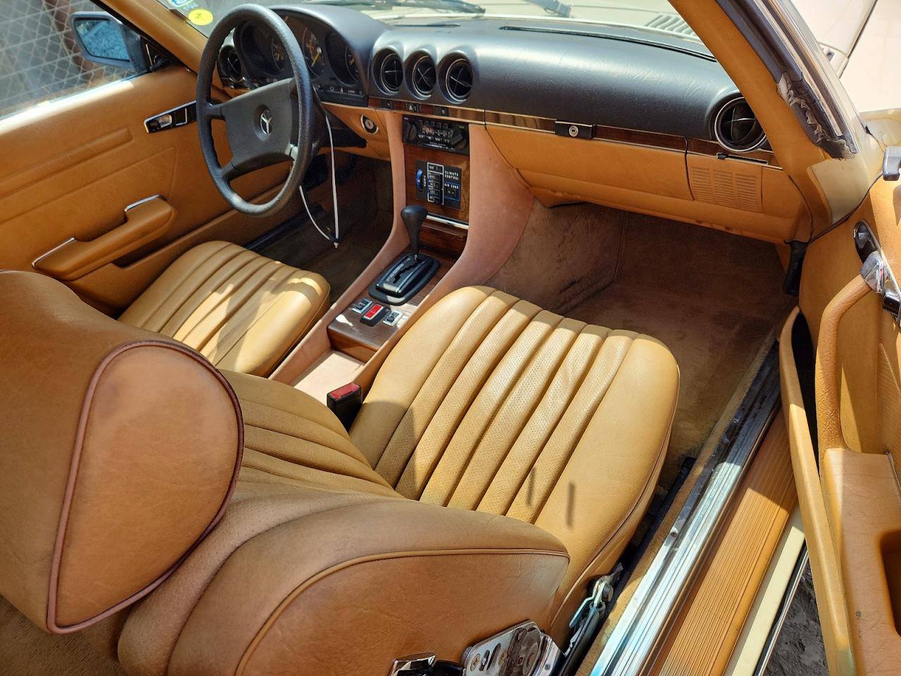 1981 Mercedes-benz 380 Sl Beige vin: WDBBA45AXBB001578