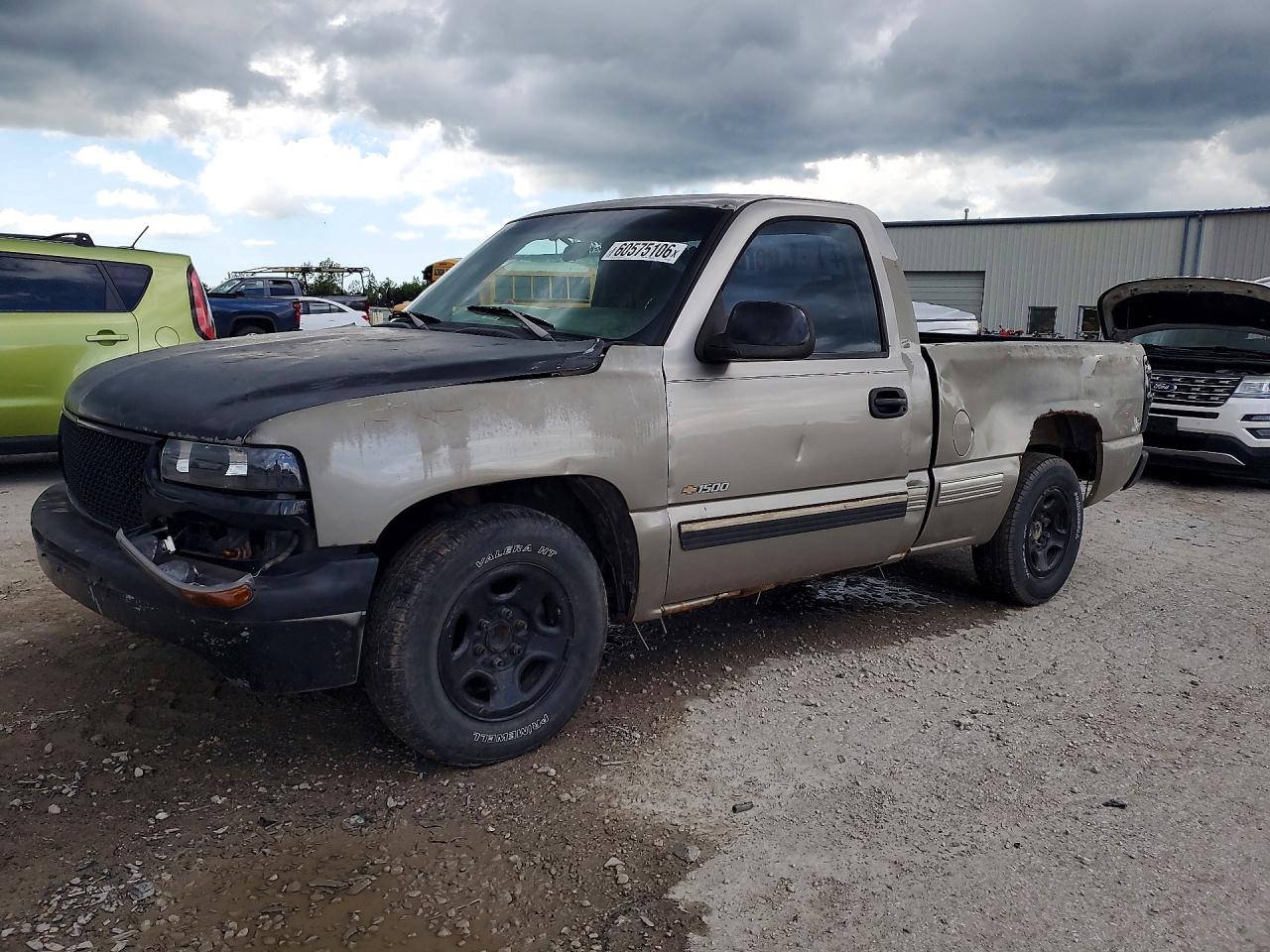 1999 Chevrolet Silverado C1500 Beige vin: 1GCEC14TXXZ152266