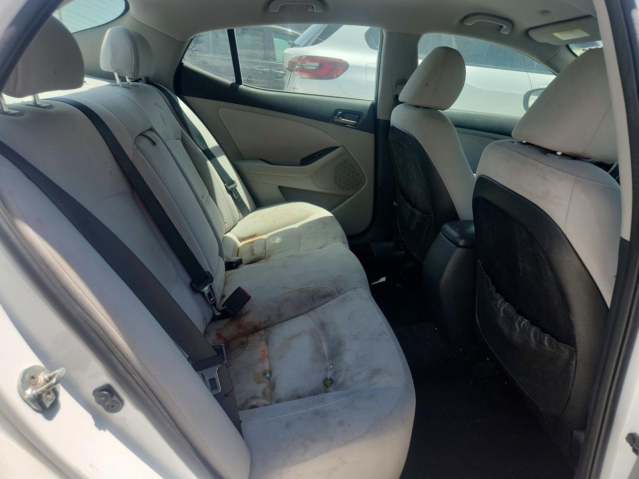2013 Kia Optima Lx White vin: 5XXGM4A7XDG094270