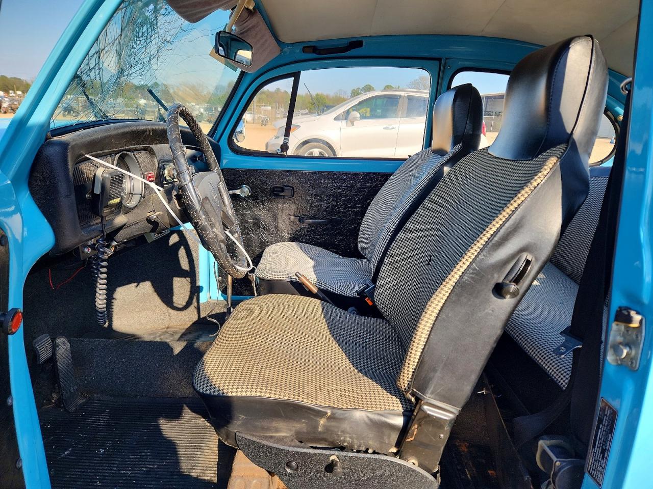 1975 Volkswagen Beetle Blue vin: 1152143197