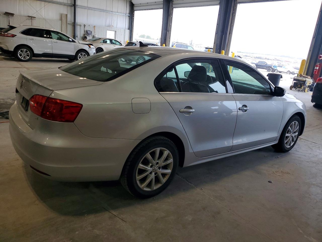 2014 Volkswagen Jetta Se Silver vin: 3VWD07AJXEM388244