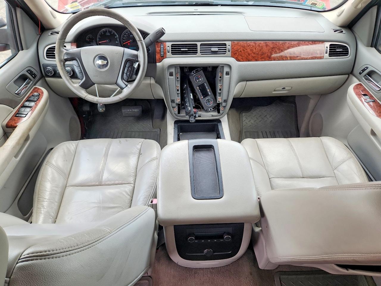 2008 Chevrolet Silverado K1500 Red vin: 2GCEK133081299923