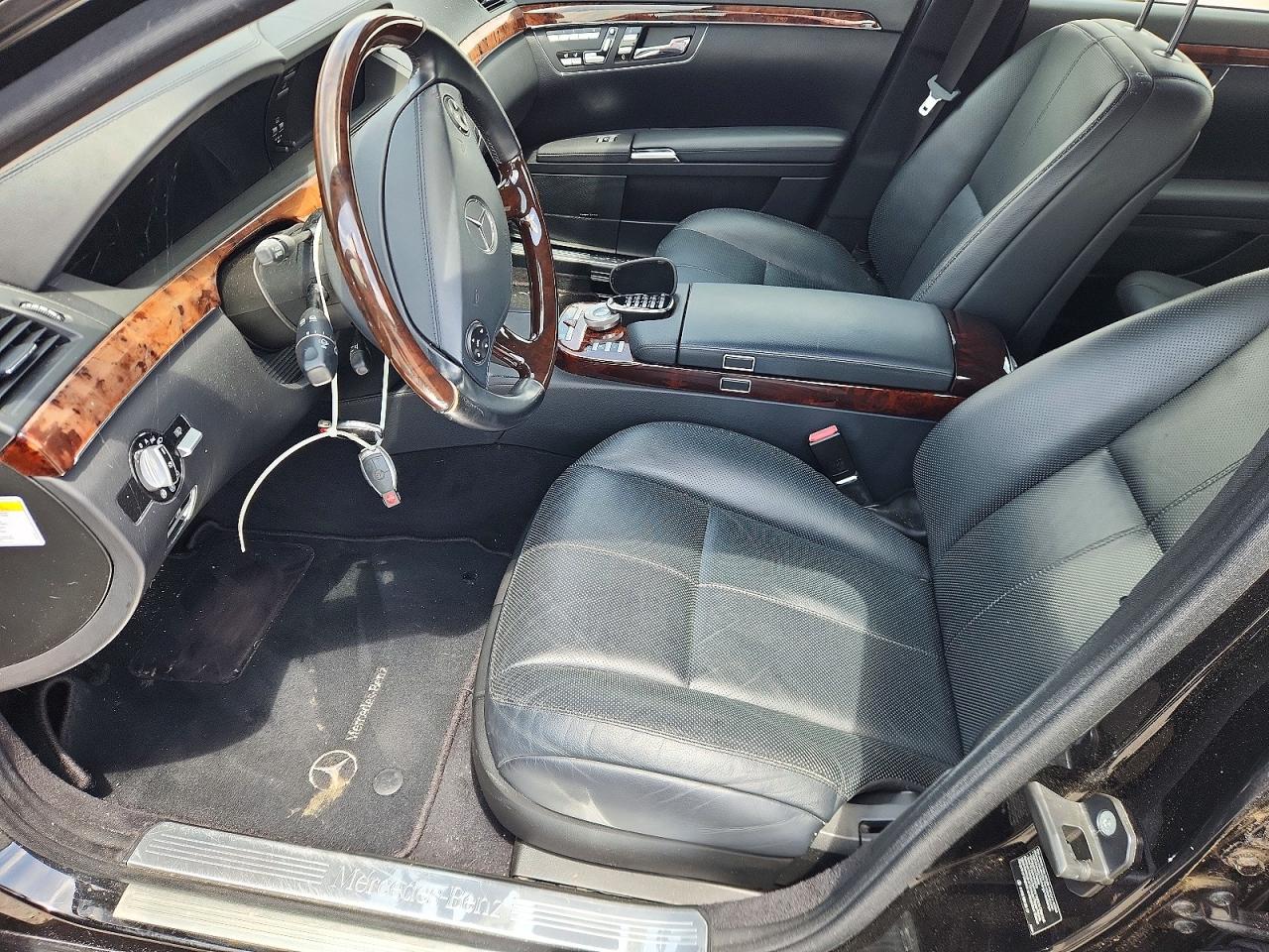 2007 Mercedes-benz S 550 Black vin: WDDNG71XX7A058083
