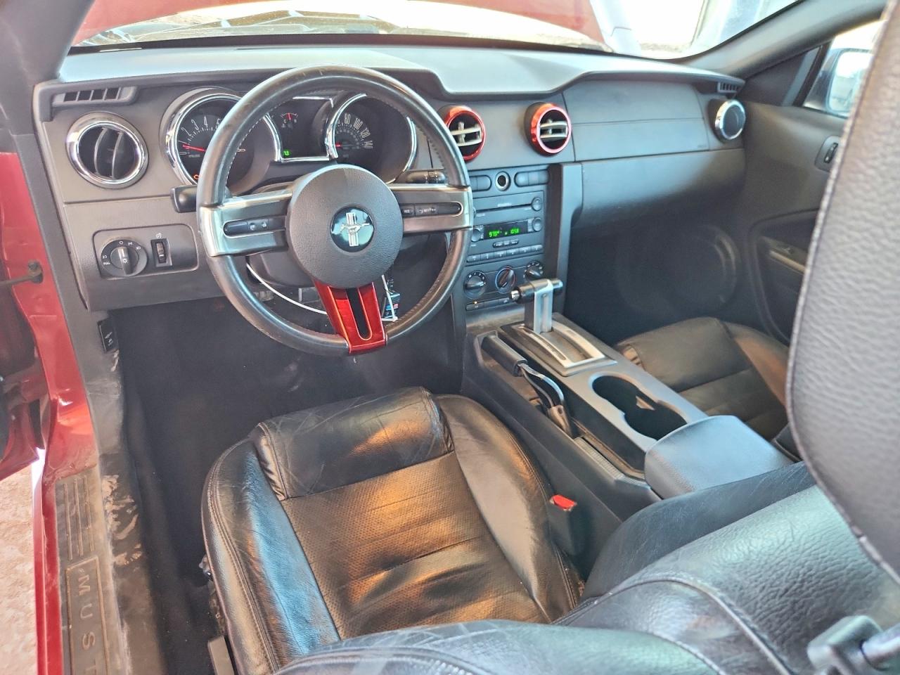 2005 Ford Mustang Gt Red vin: 1ZVFT82H255156700