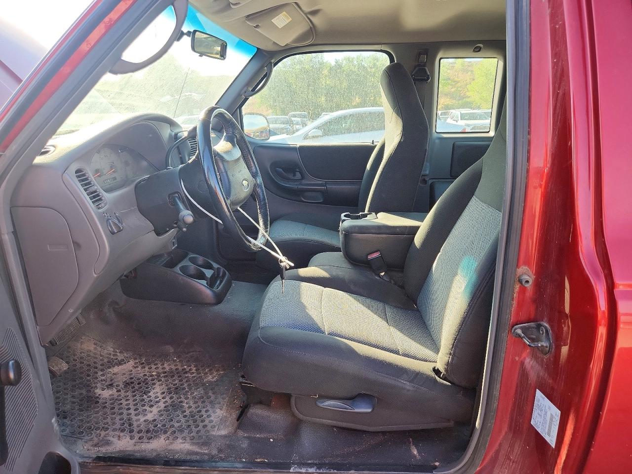 2003 Ford Ranger Super Cab Burgundy vin: 1FTYR15E63TA49144