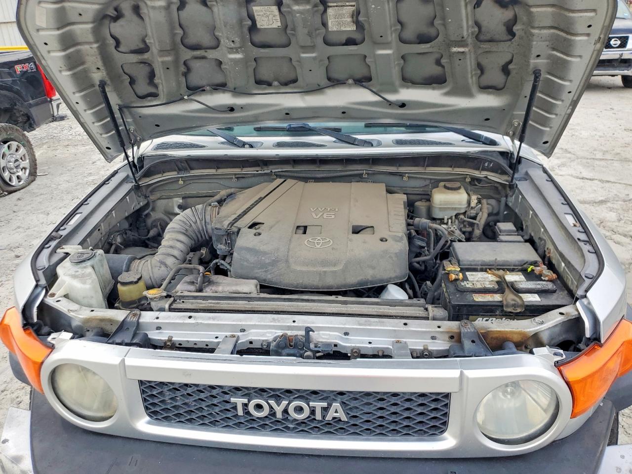 2007 Toyota Fj Cruiser Base Silver vin: JTEZU11F970004896