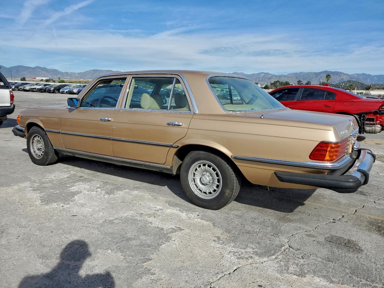 1980 Mercedes Benz 450 Sel Gold vin: 11603312098358