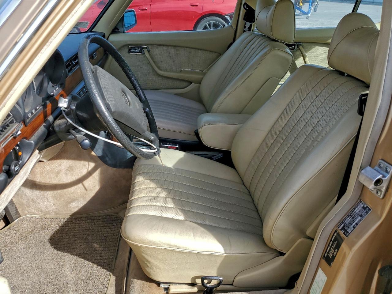 1980 Mercedes Benz 450 Sel Gold vin: 11603312098358