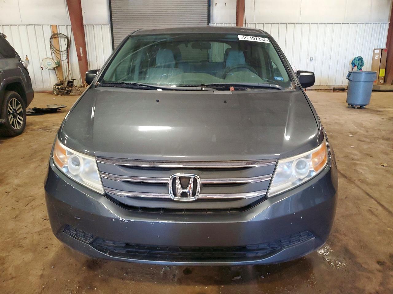 2012 Honda Odyssey Lx Серый vin: 5FNRL5H22CB114945