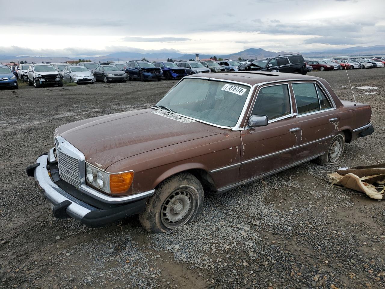 1978 Mercedes Benz 300-class Коричневый vin: 11612012000121