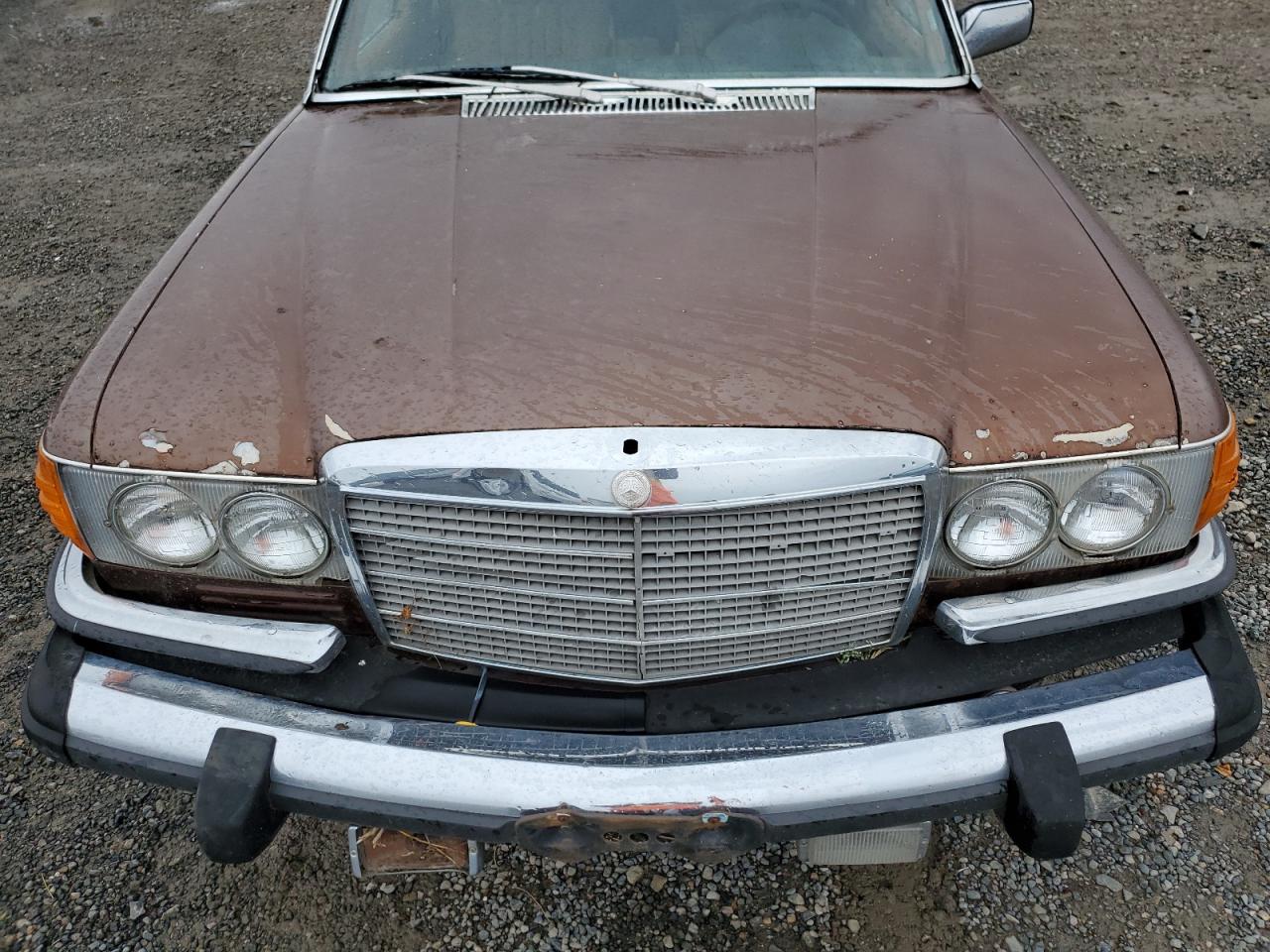 1978 Mercedes Benz 300-class Коричневый vin: 11612012000121