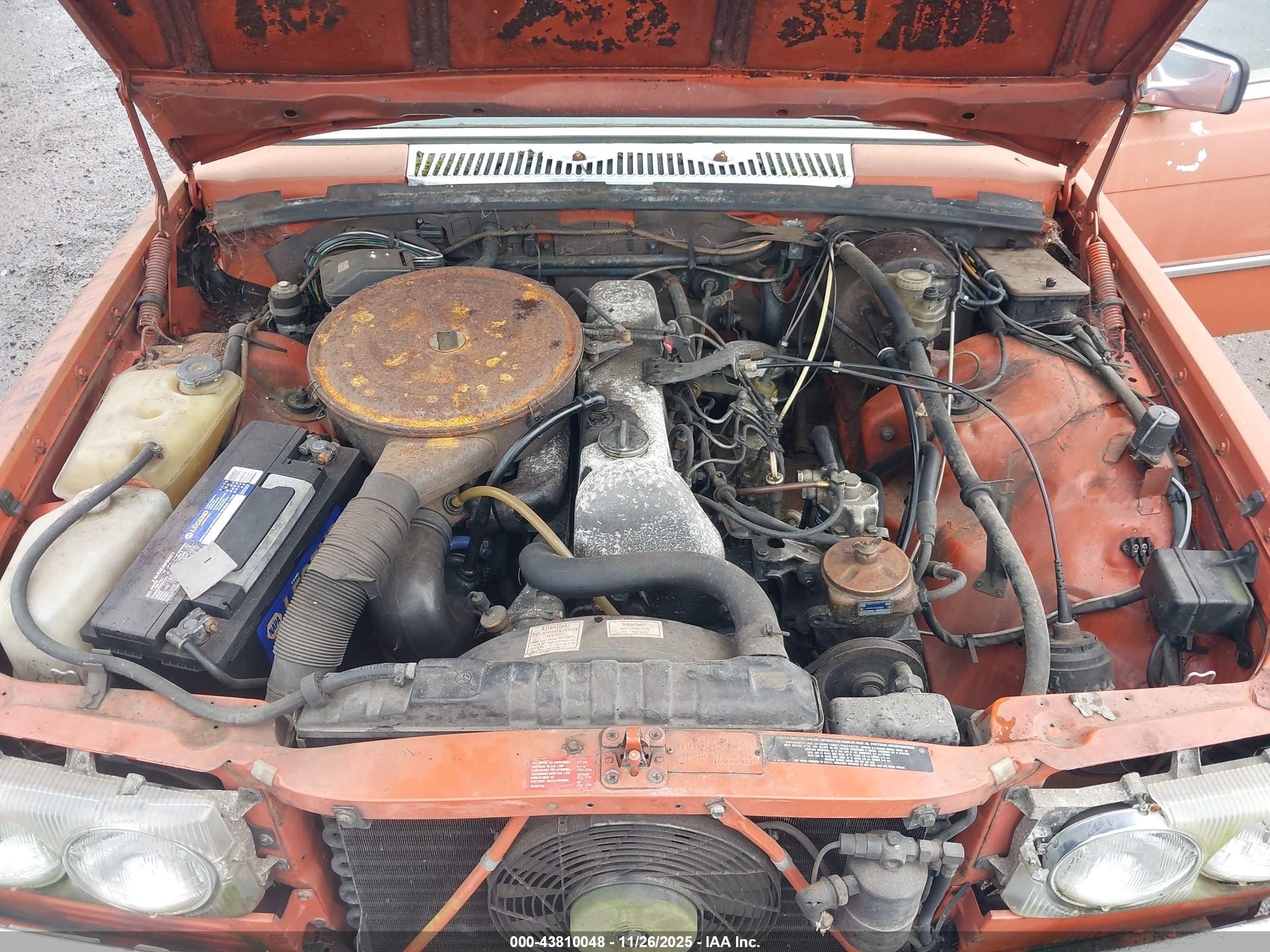 1979 Mercedes-benz 300   Оранжевый vin: 11612012009910   