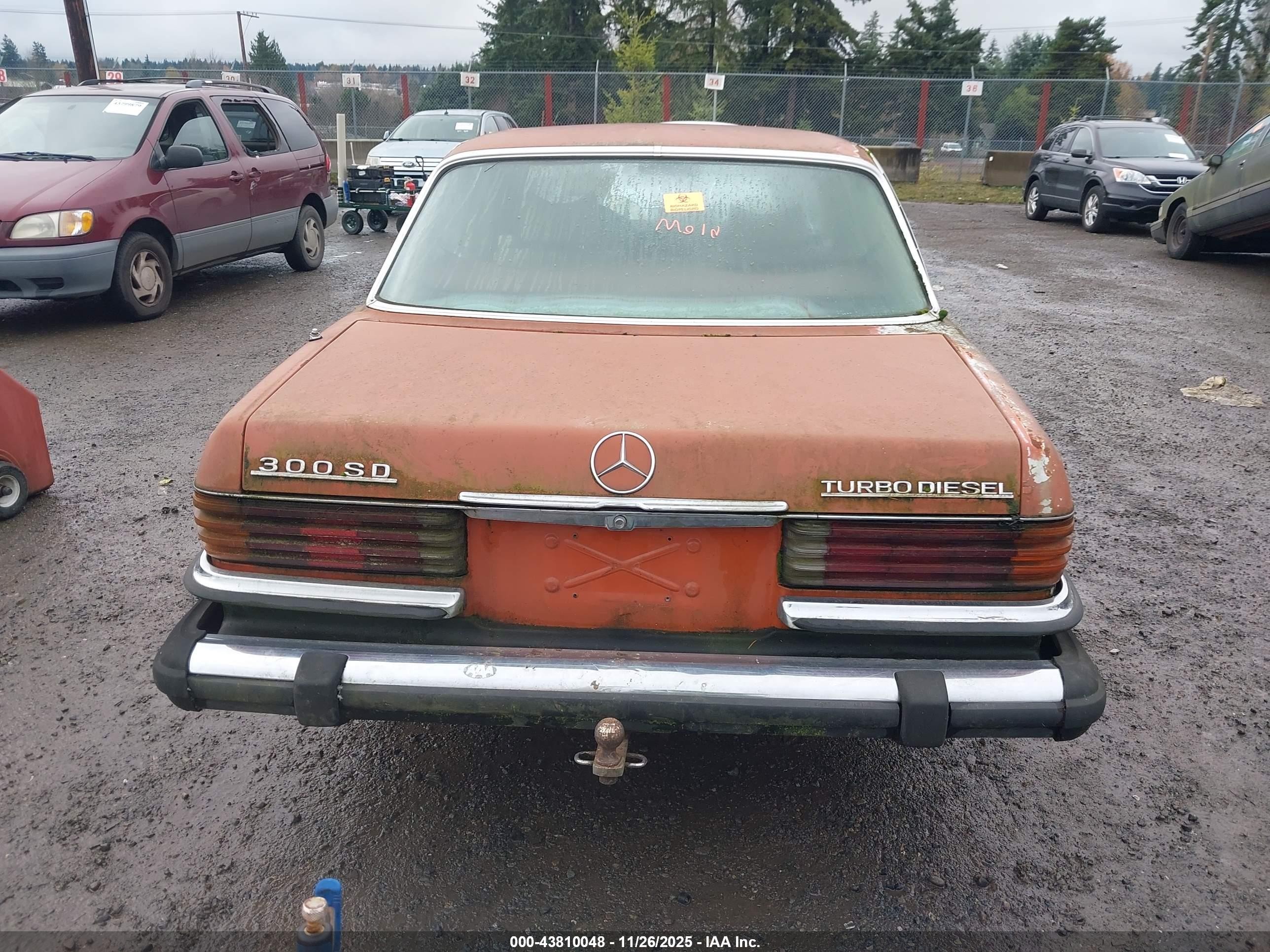 1979 Mercedes-benz 300   Оранжевый vin: 11612012009910   