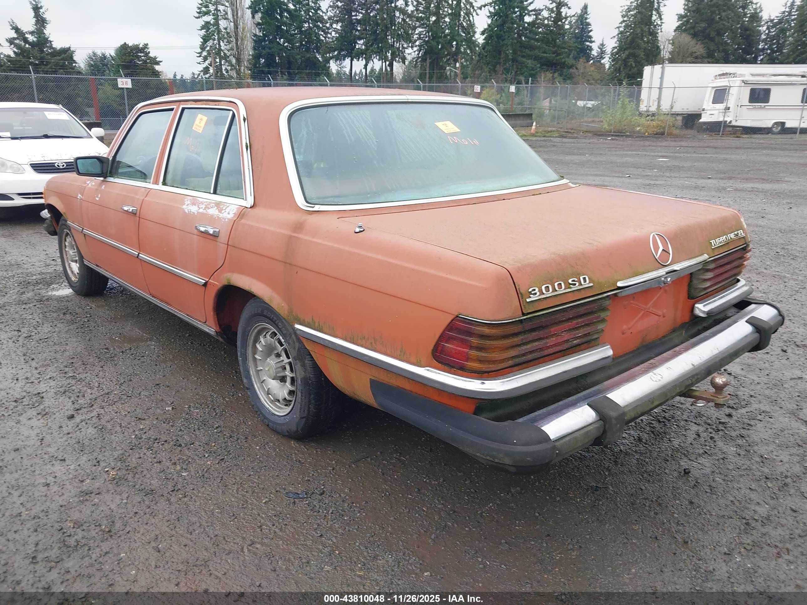 1979 Mercedes-benz 300   Оранжевый vin: 11612012009910   