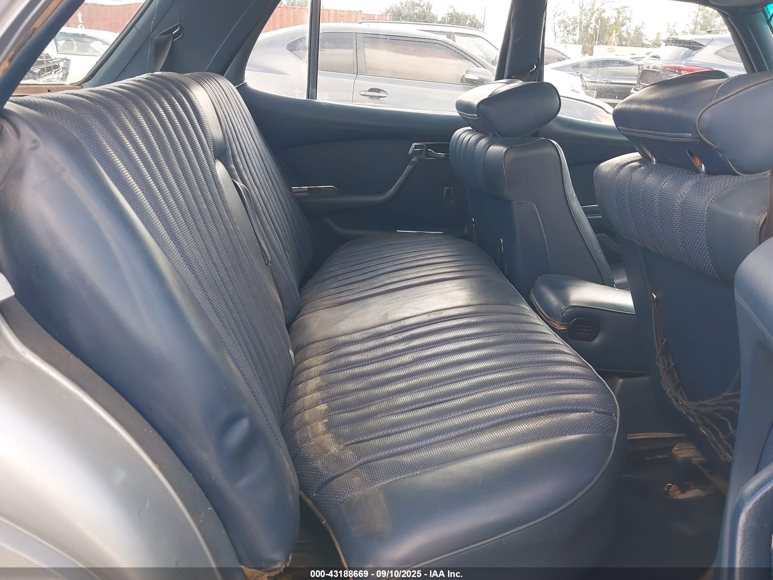 1980 Mercedes Benz 300   Gray vin: 11612012014473   
