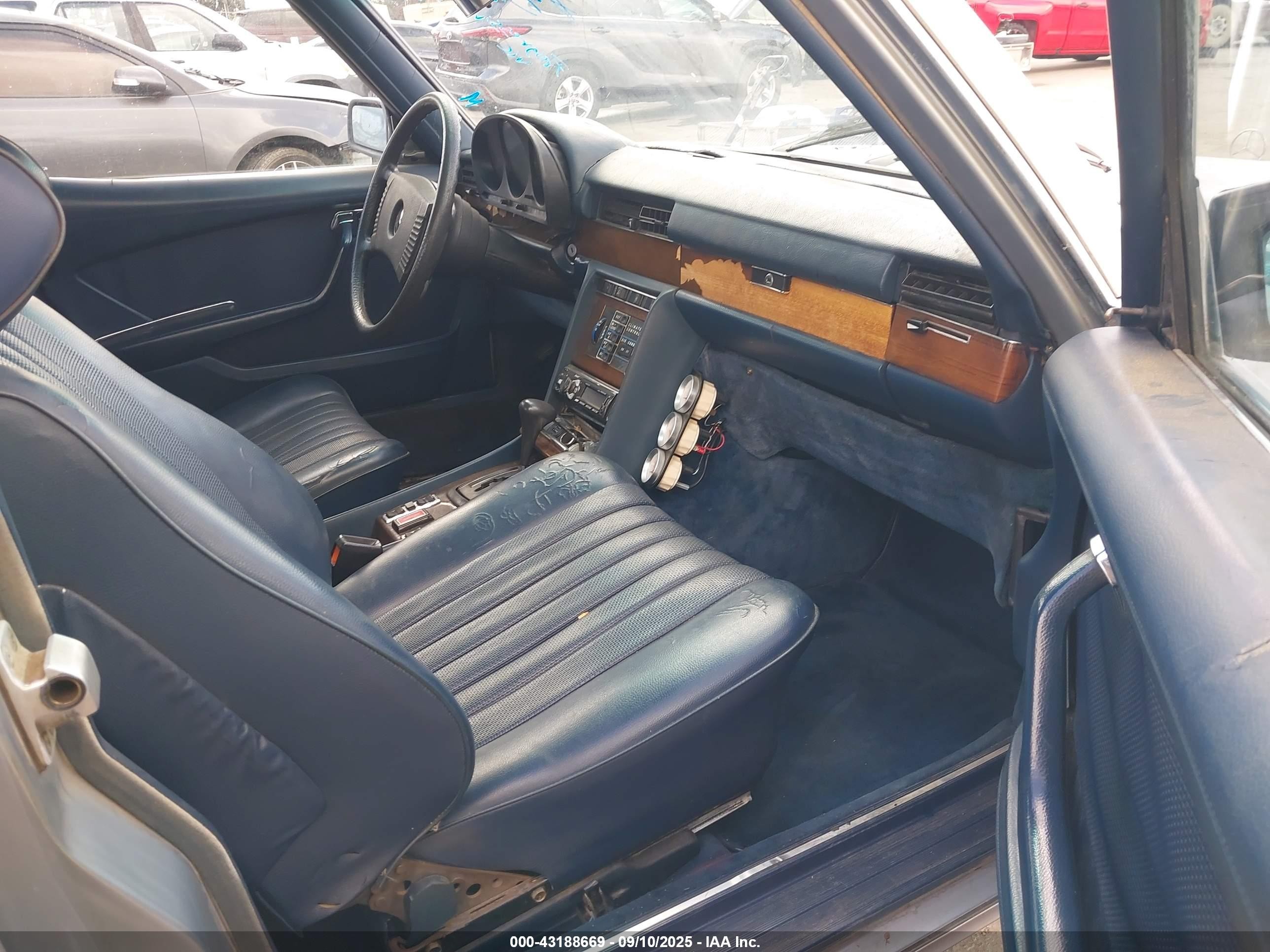 1980 Mercedes Benz 300   Gray vin: 11612012014473   