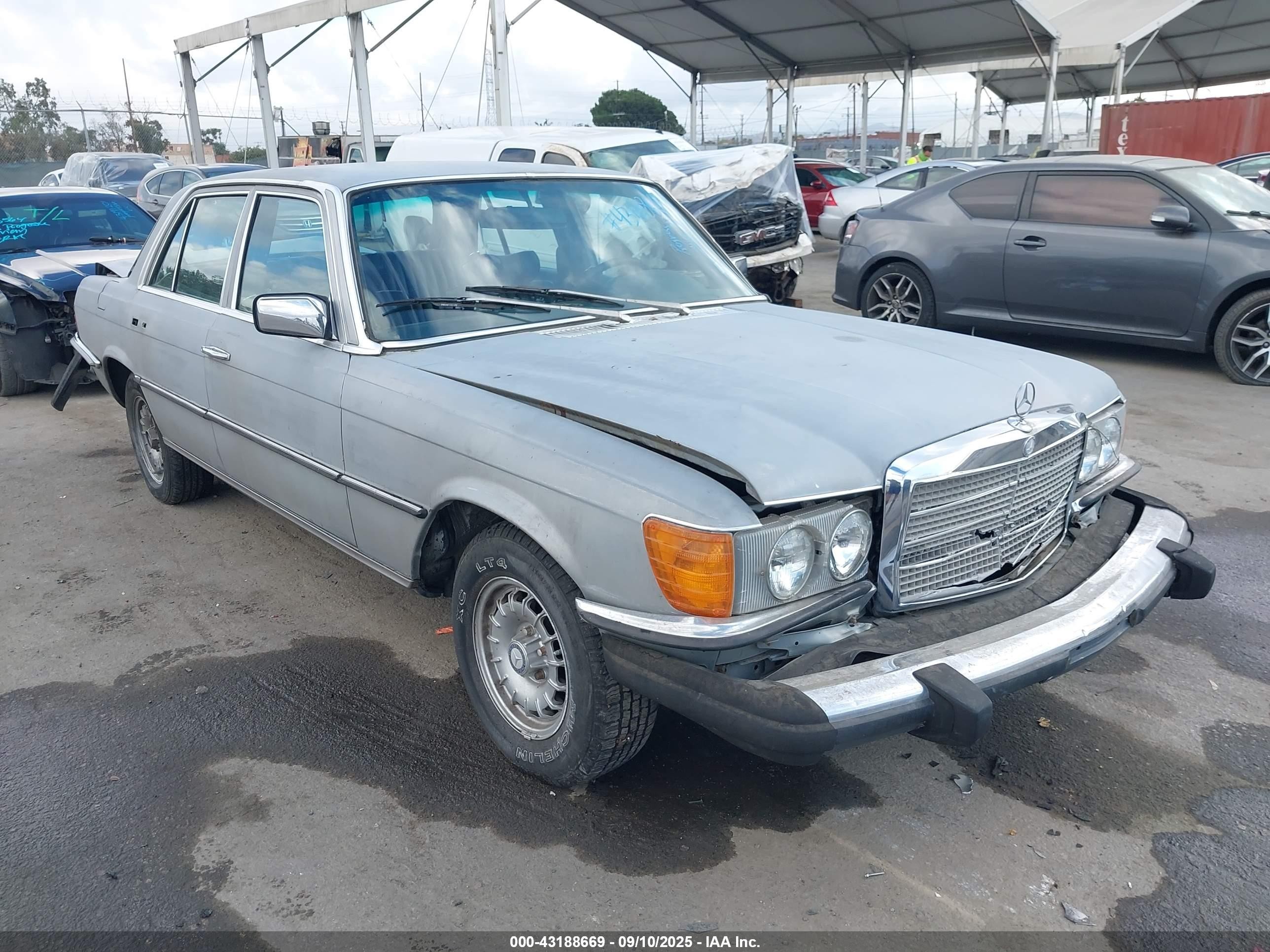 1980 Mercedes Benz 300   Gray vin: 11612012014473   