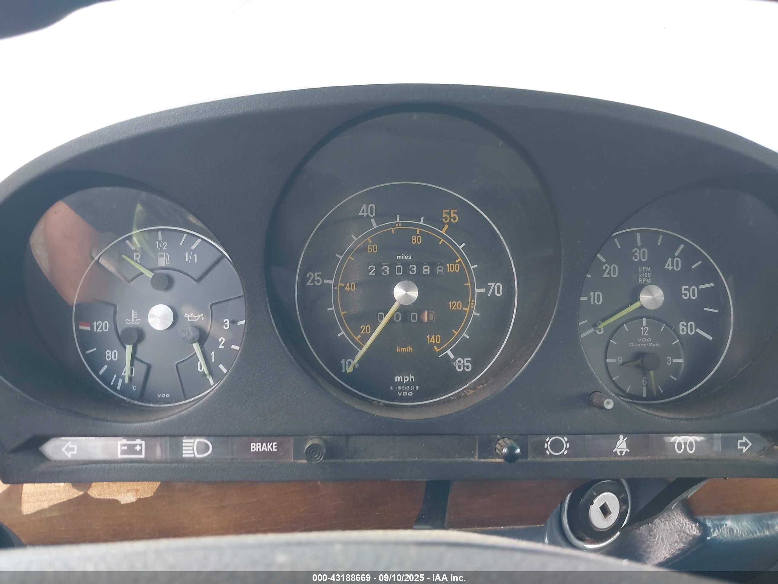 1980 Mercedes Benz 300   Gray vin: 11612012014473   