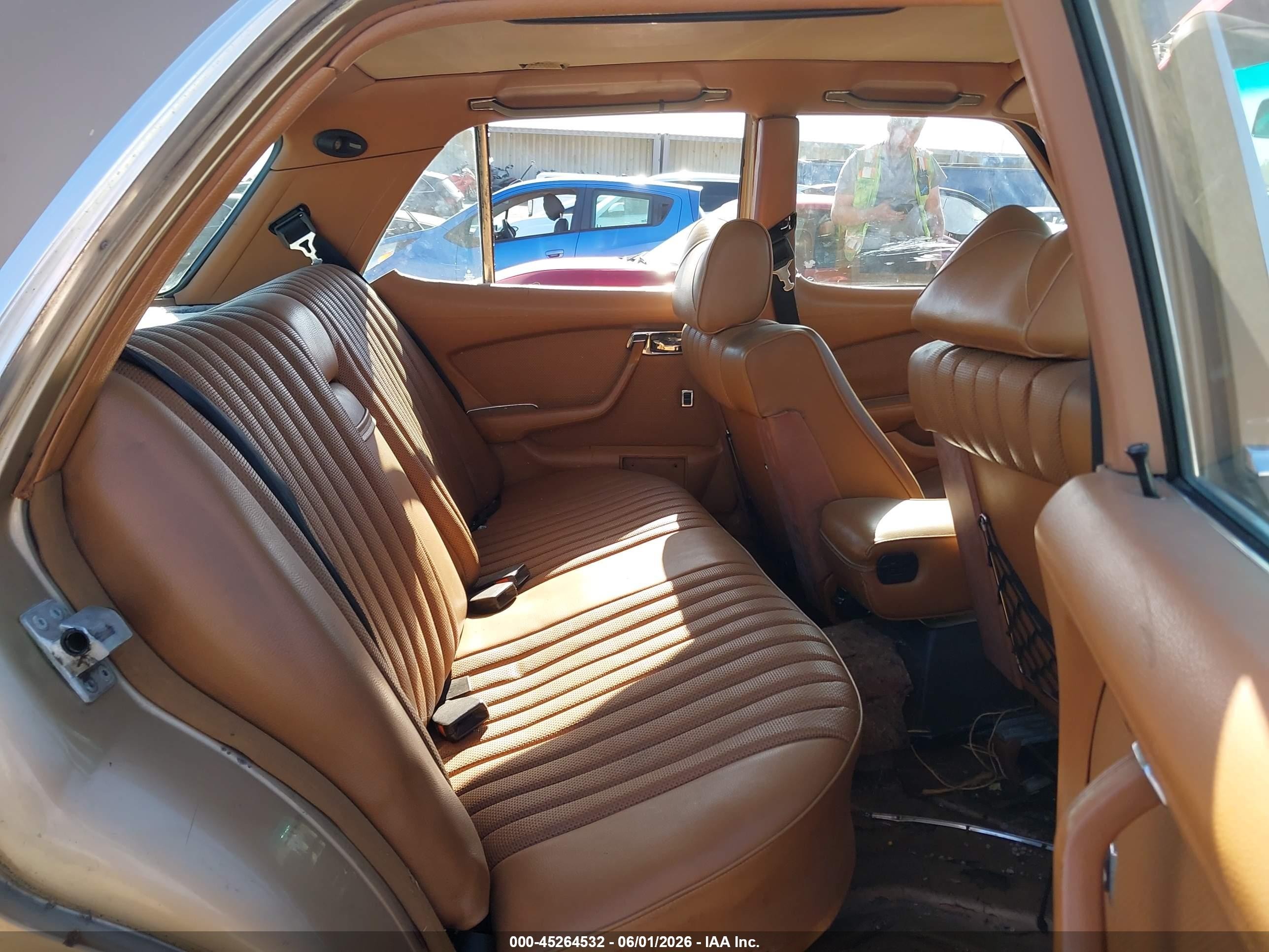 1980 Mercedes Benz 300 Brown vin: 11612012023333