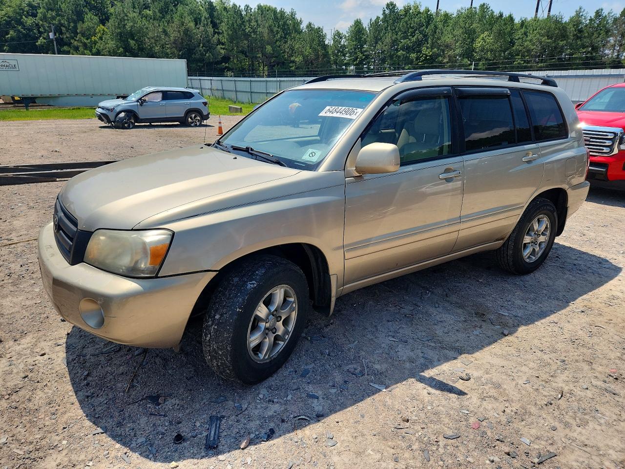 2005 Toyota Highlander Base Tan vin: JTEEP21A050106990