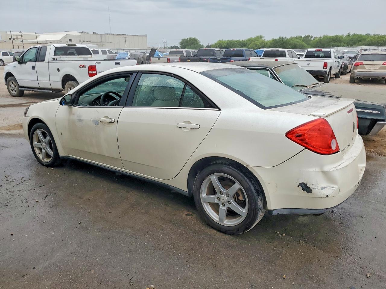 2008 Pontiac G6 Base Cream vin: 1G2ZG57N784211822