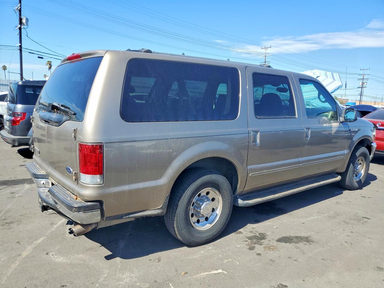 2000 Ford Excursion Xlt Tan vin: 1FMNU40L1YEA82875