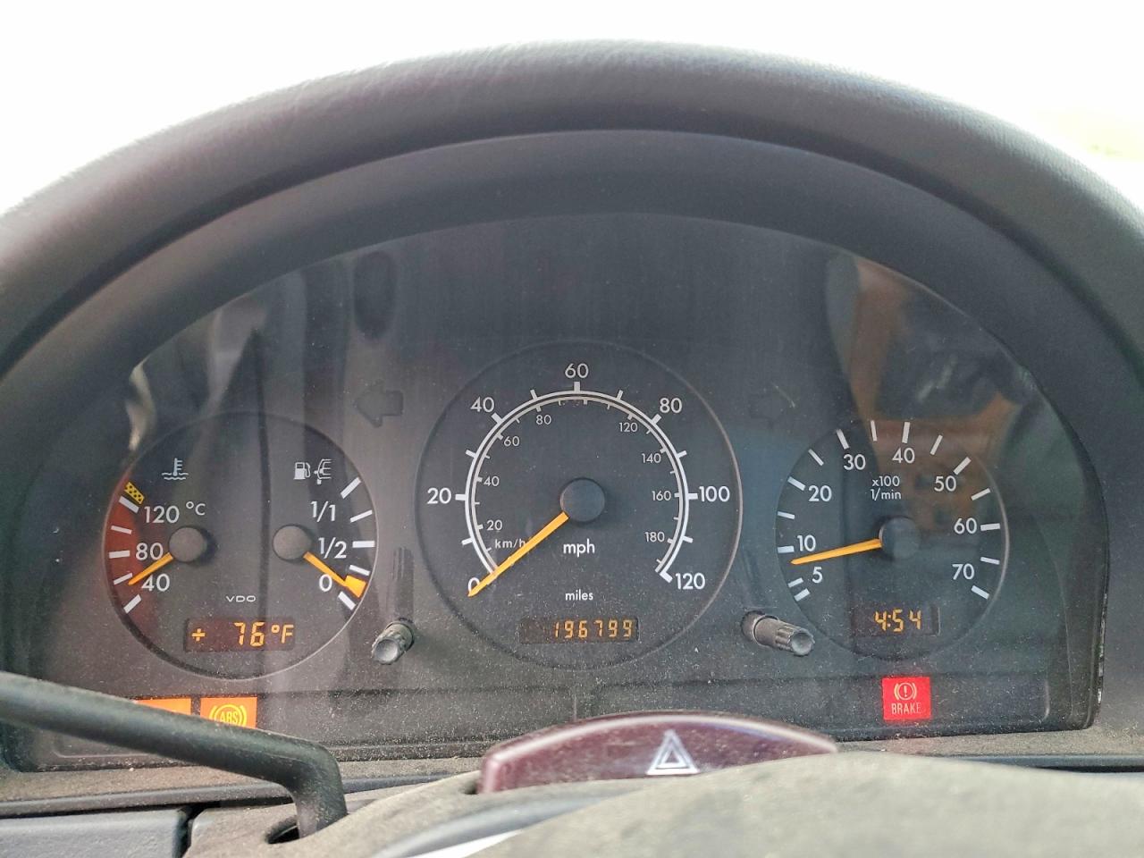 1998 Mercedes-benz Ml 320 White vin: 4JGAB54E2WA031542
