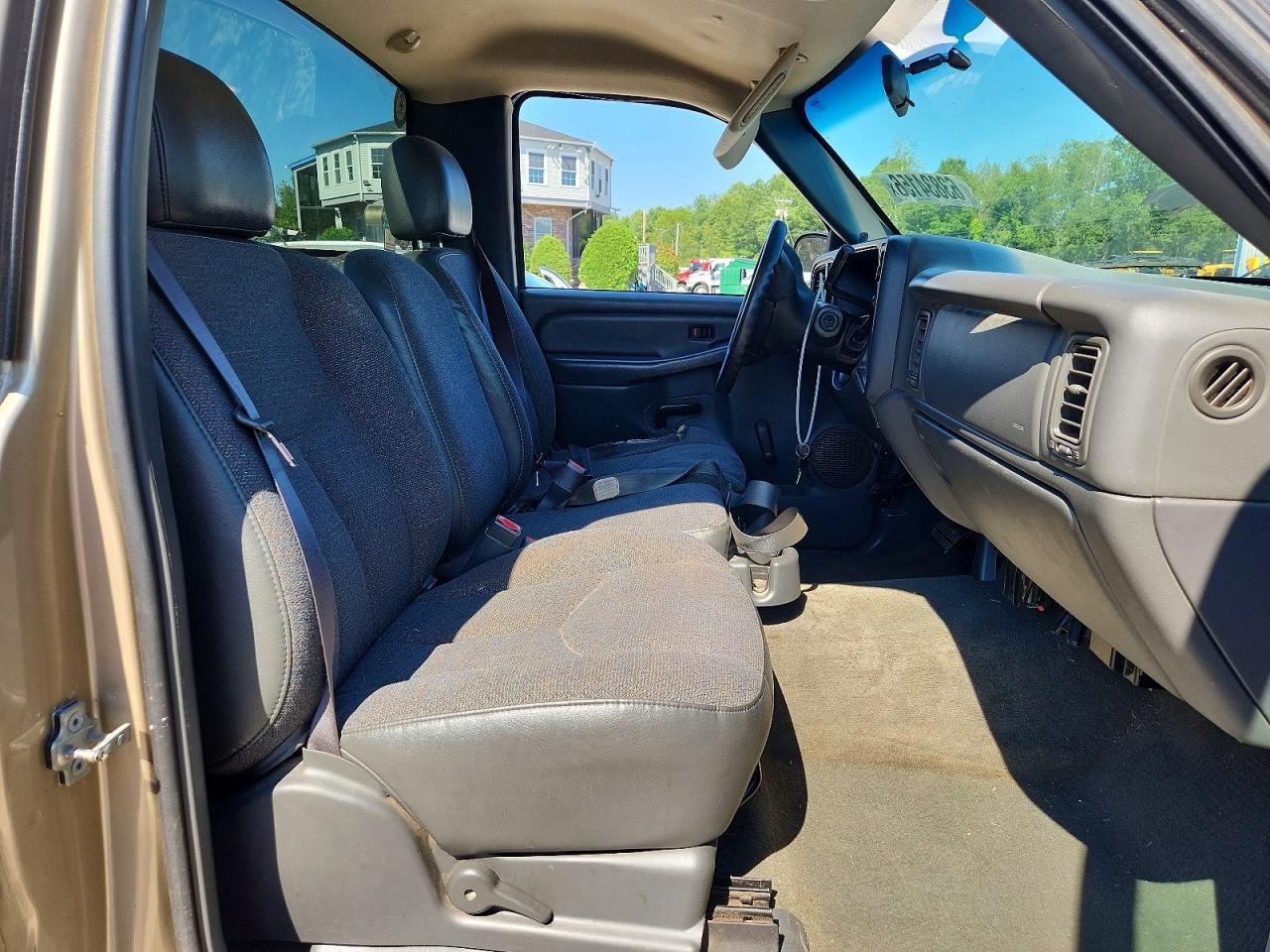 2004 Chevrolet Silverado C2500 Heavy Duty Brown vin: 1GCHC24U84E229179
