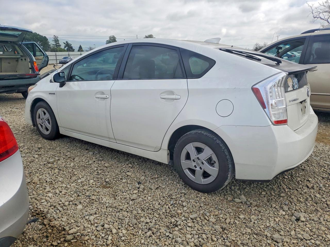2011 Toyota Prius White vin: JTDKN3DU4B0315086