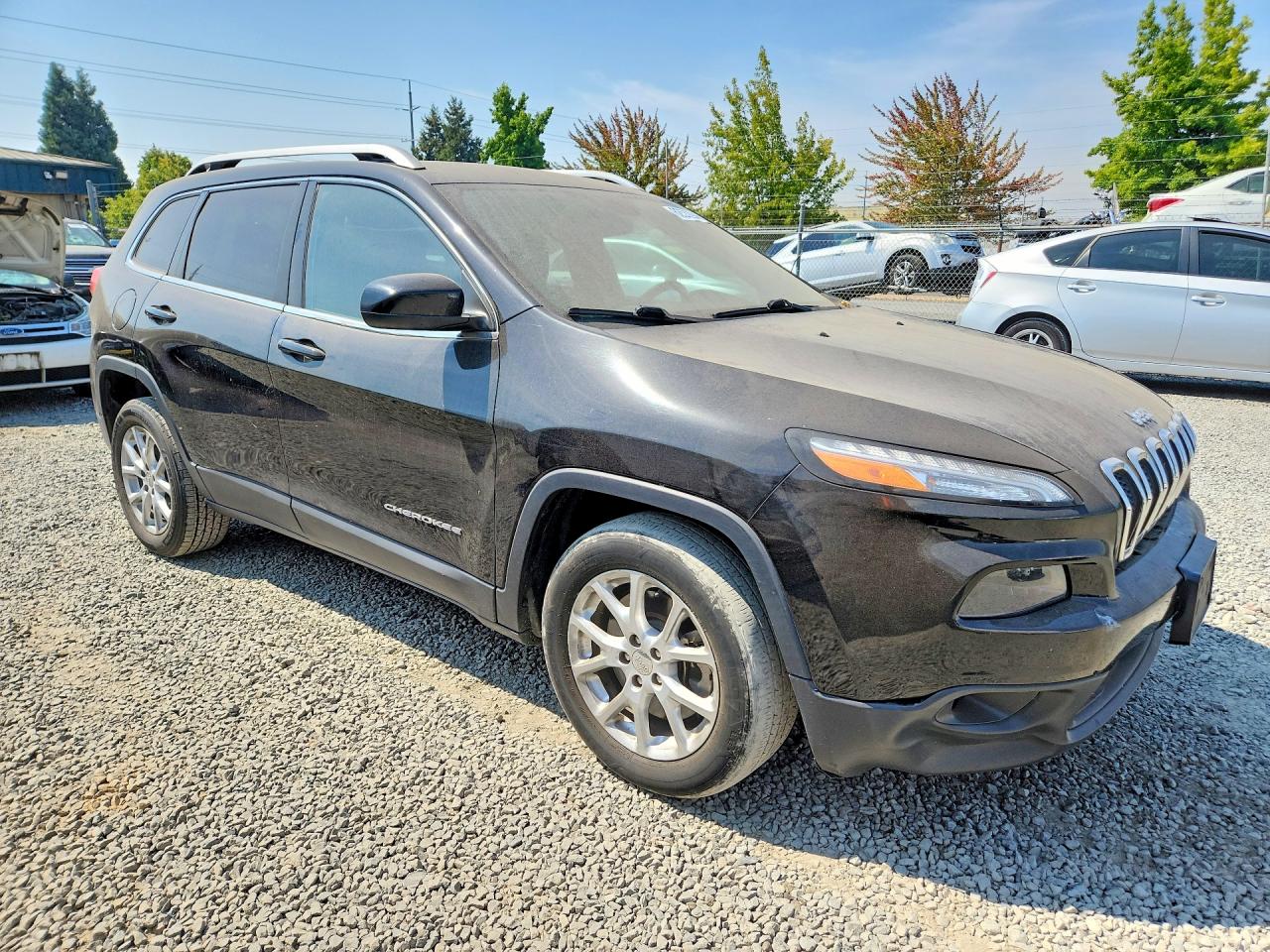 2015 Jeep Cherokee Latitude Черный vin: 1C4PJLCB5FW506343