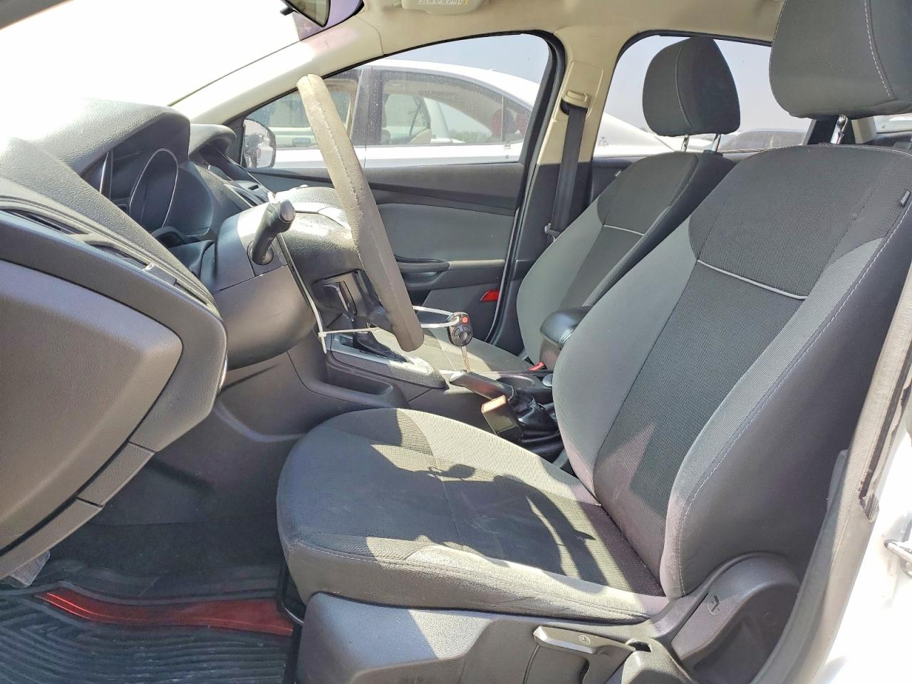2014 Ford Focus Se White vin: 1FADP3F27EL110840