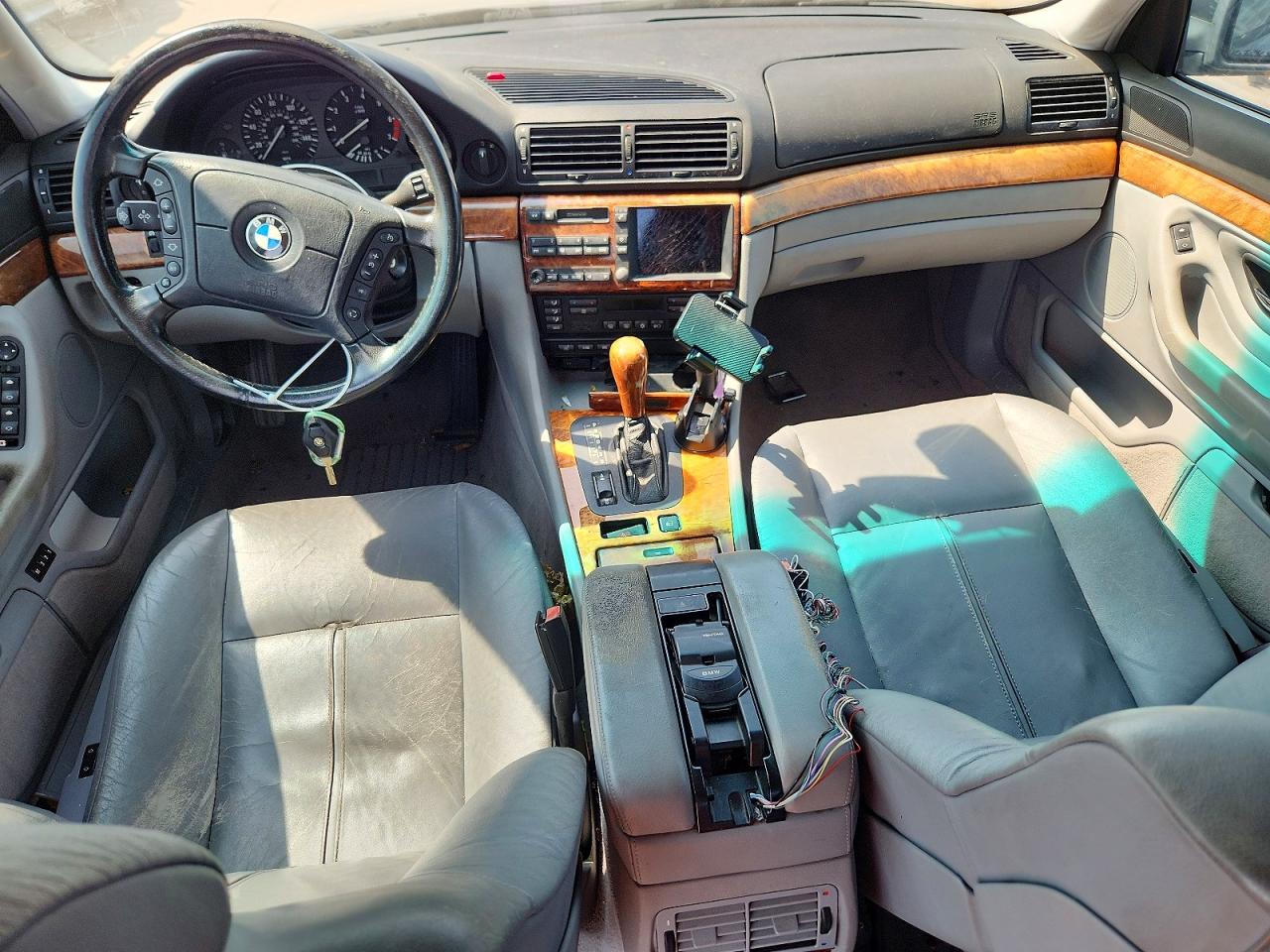 2001 Bmw 740 Il Серый vin: WBAGH834X1DP18182