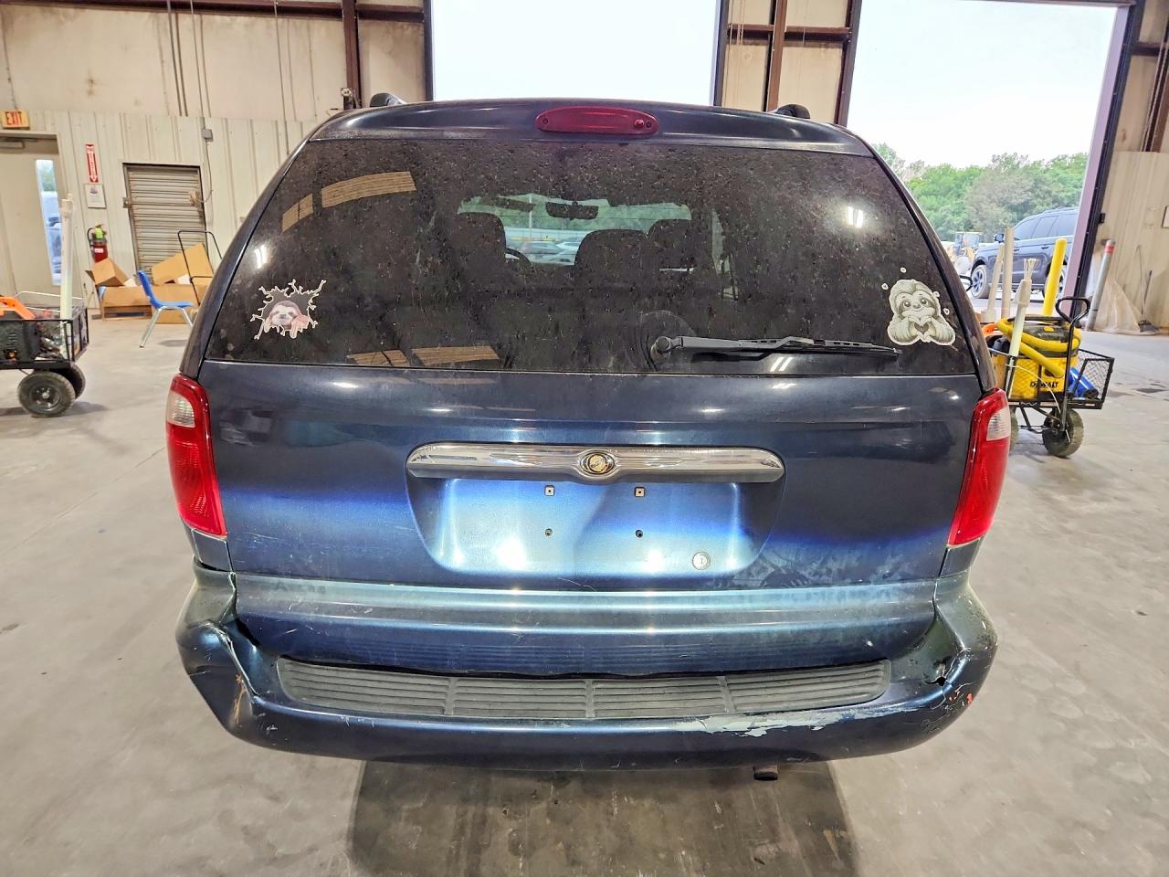 2007 Chrysler Town & Country Lx Blue vin: 1A4GJ45R57B248263