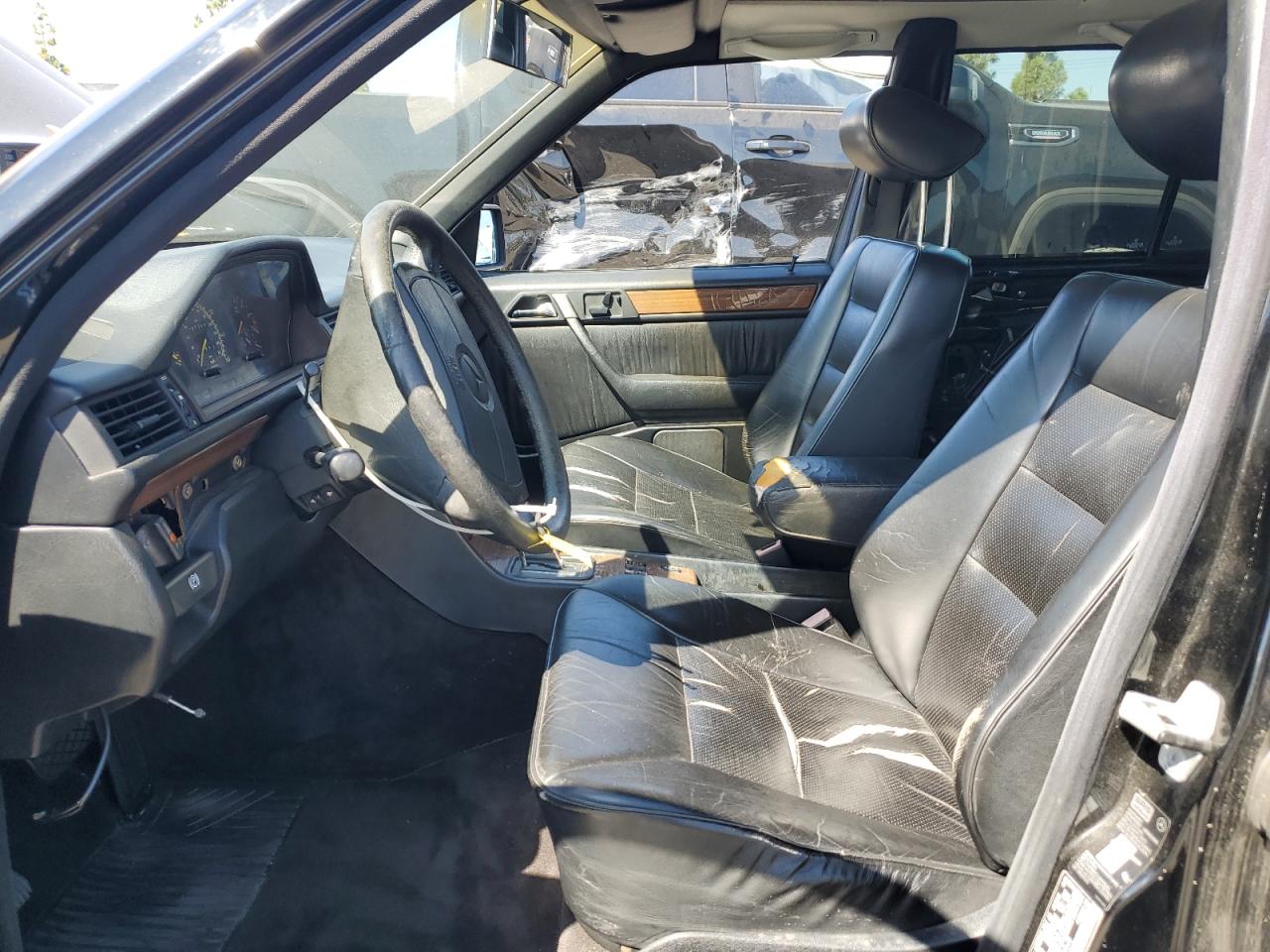 1991 Mercedes-benz 300 E Black vin: WDBEA30D6MB375472