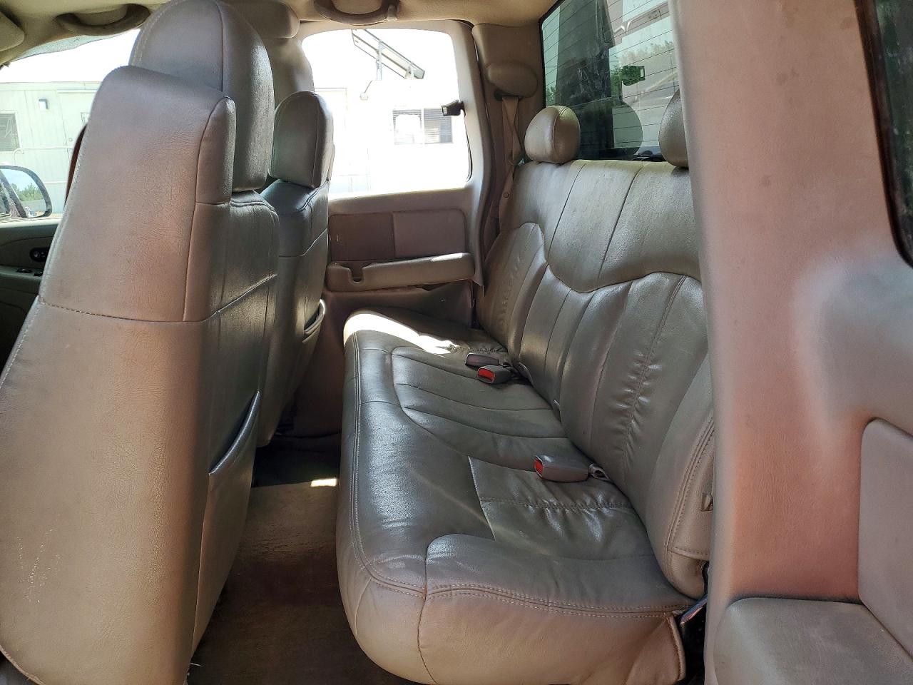 2001 Gmc New Sierra K3500 Maroon vin: 1GDJK39111F171989