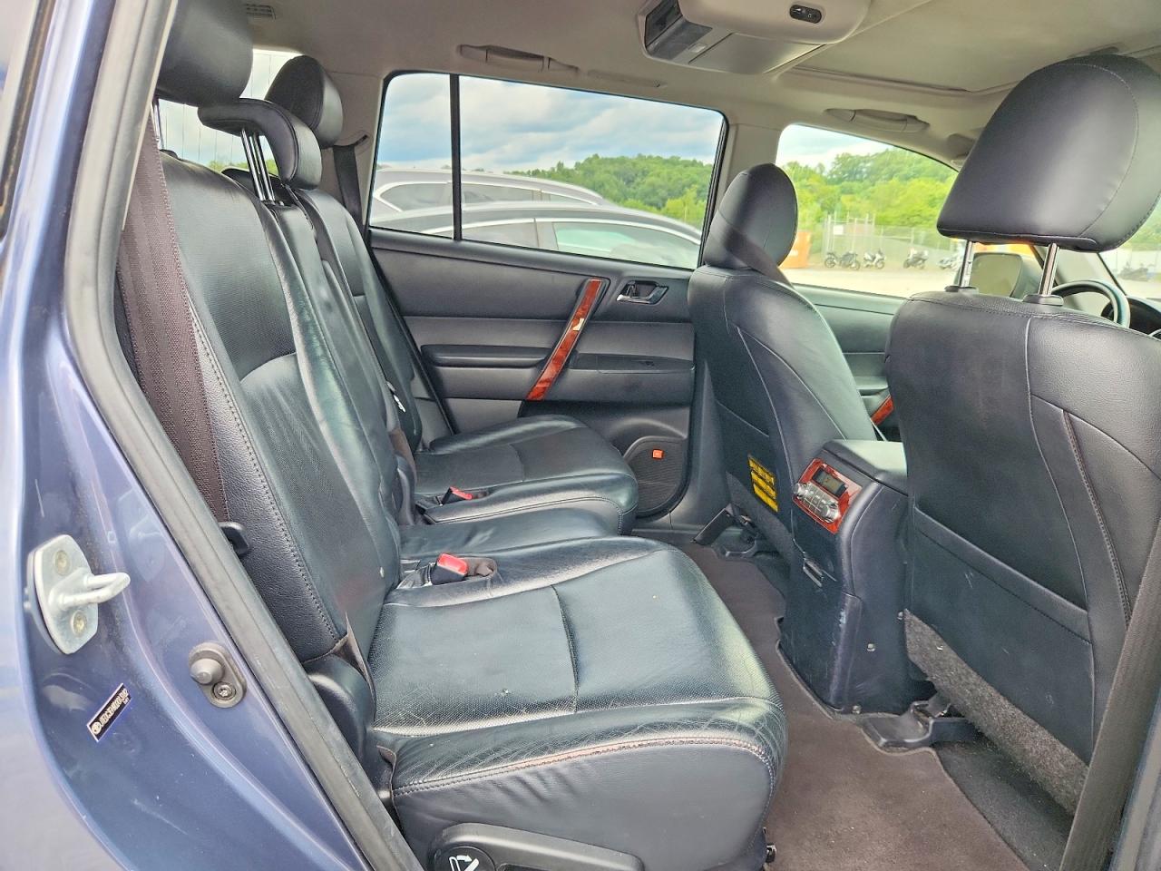2013 Toyota Highlander Hybrid Limited Blue vin: JTEDC3EH9D2013182