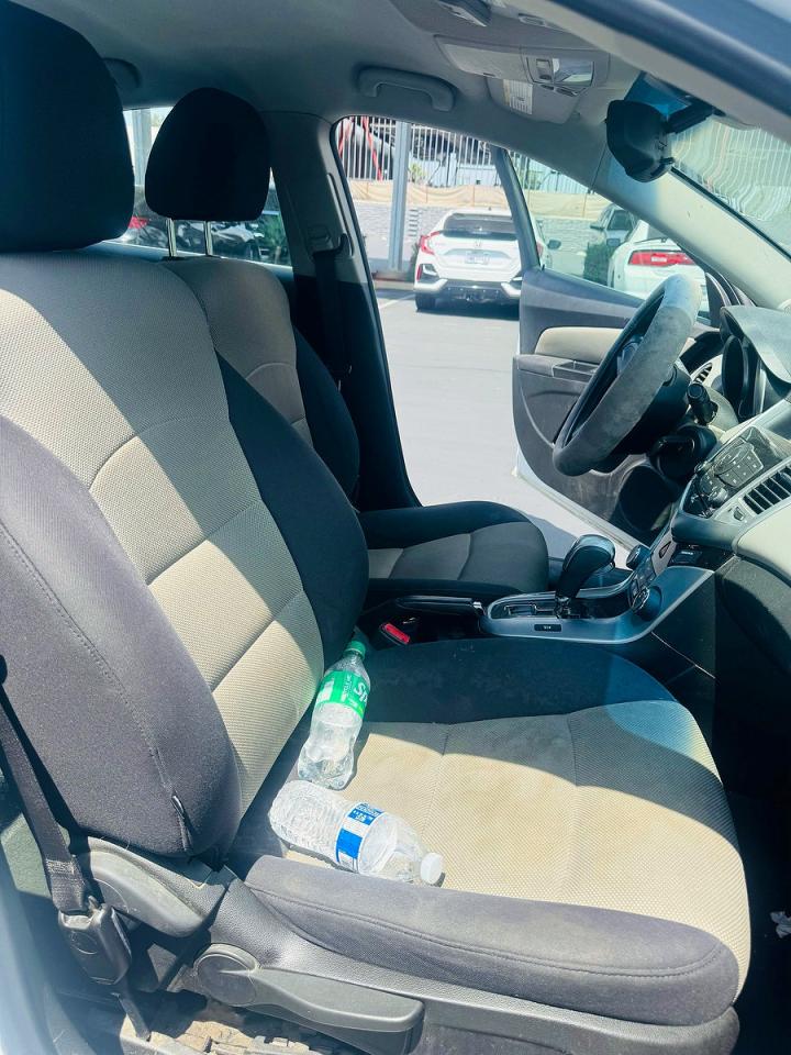 2012 Chevrolet Cruze Ls Белый vin: 1G1PC5SH1C7252673