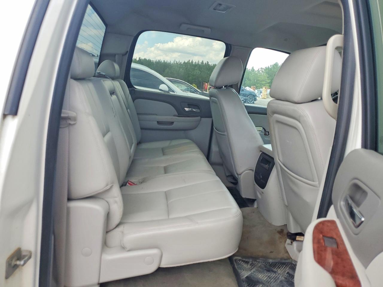 2012 Chevrolet Silverado C1500 Ltz White vin: 3GCPCTE0XCG229902