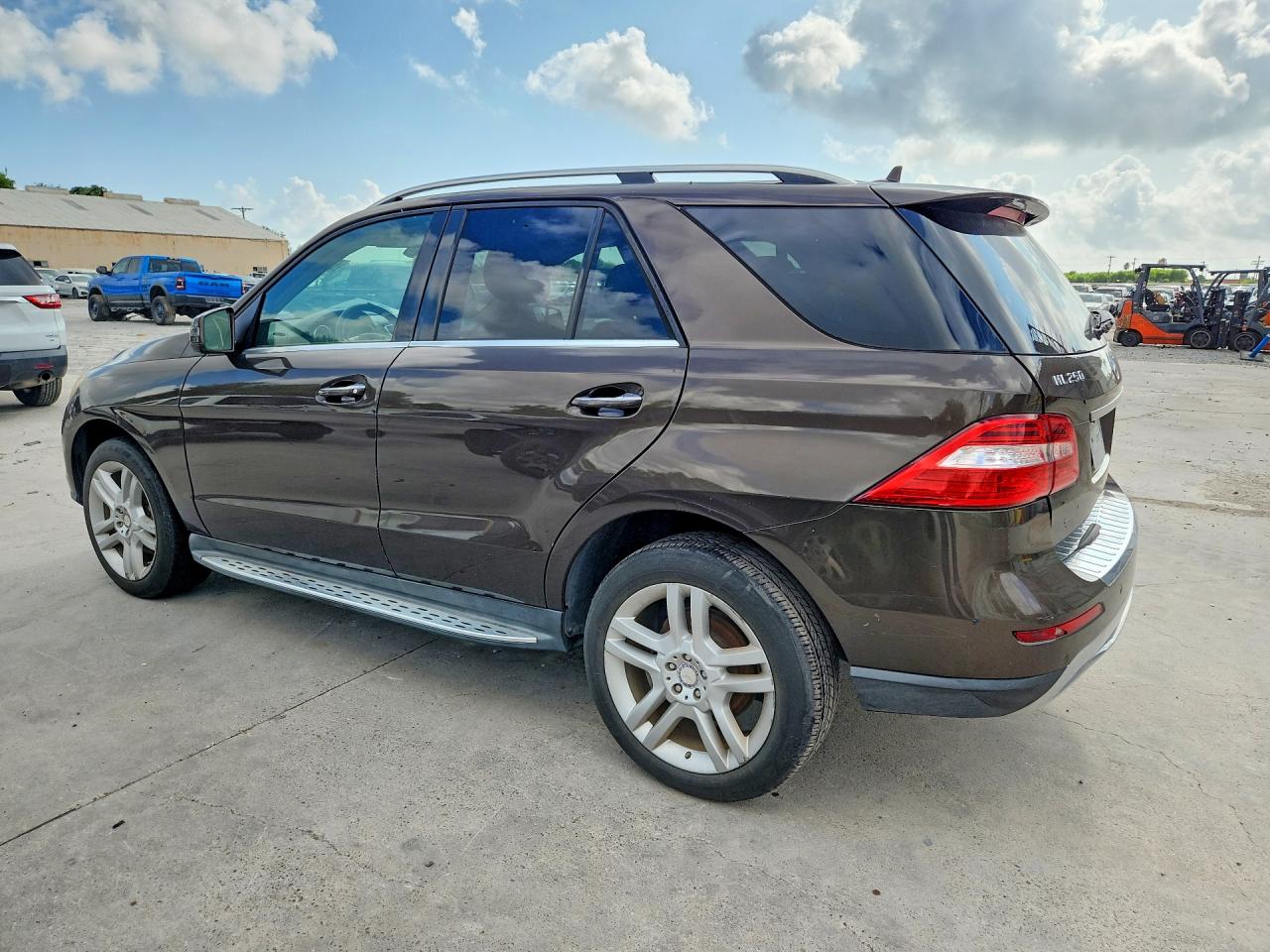 2015 Mercedes-benz Ml 250 Bluetec Tan vin: 4JGDA0EB7FA535303