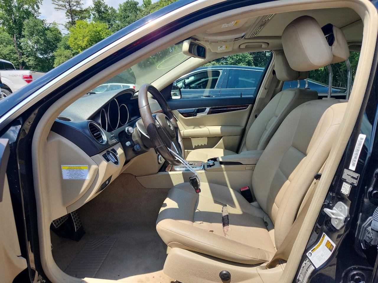 2014 Mercedes-benz C 250 Black vin: WDDGF4HB5EA953918