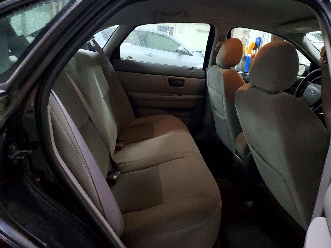 2007 Ford Taurus Se Black vin: 1FAFP53U57A170303