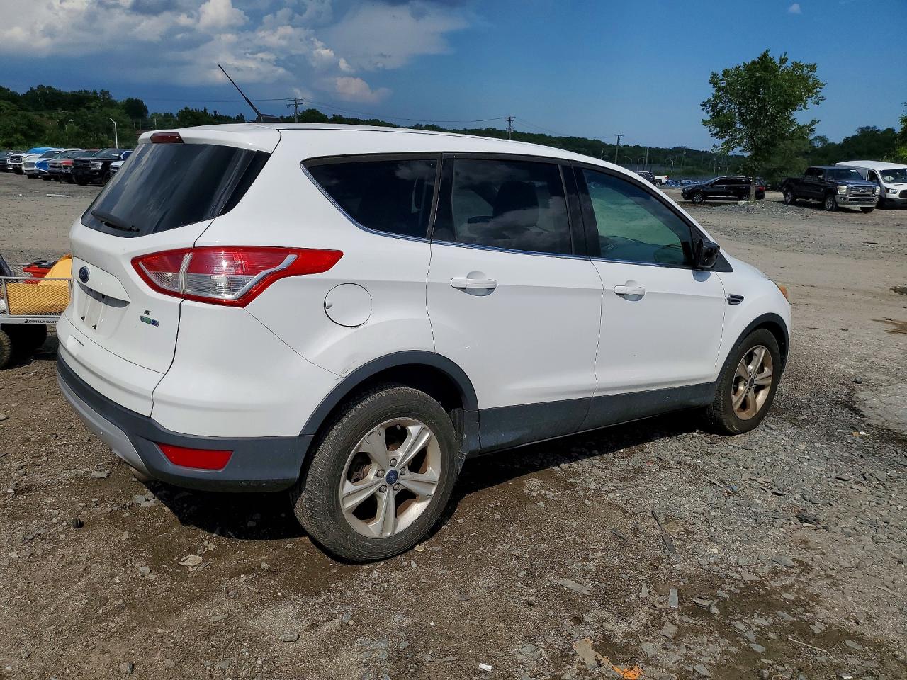 2013 Ford Escape Se White vin: 1FMCU9GX8DUD94639