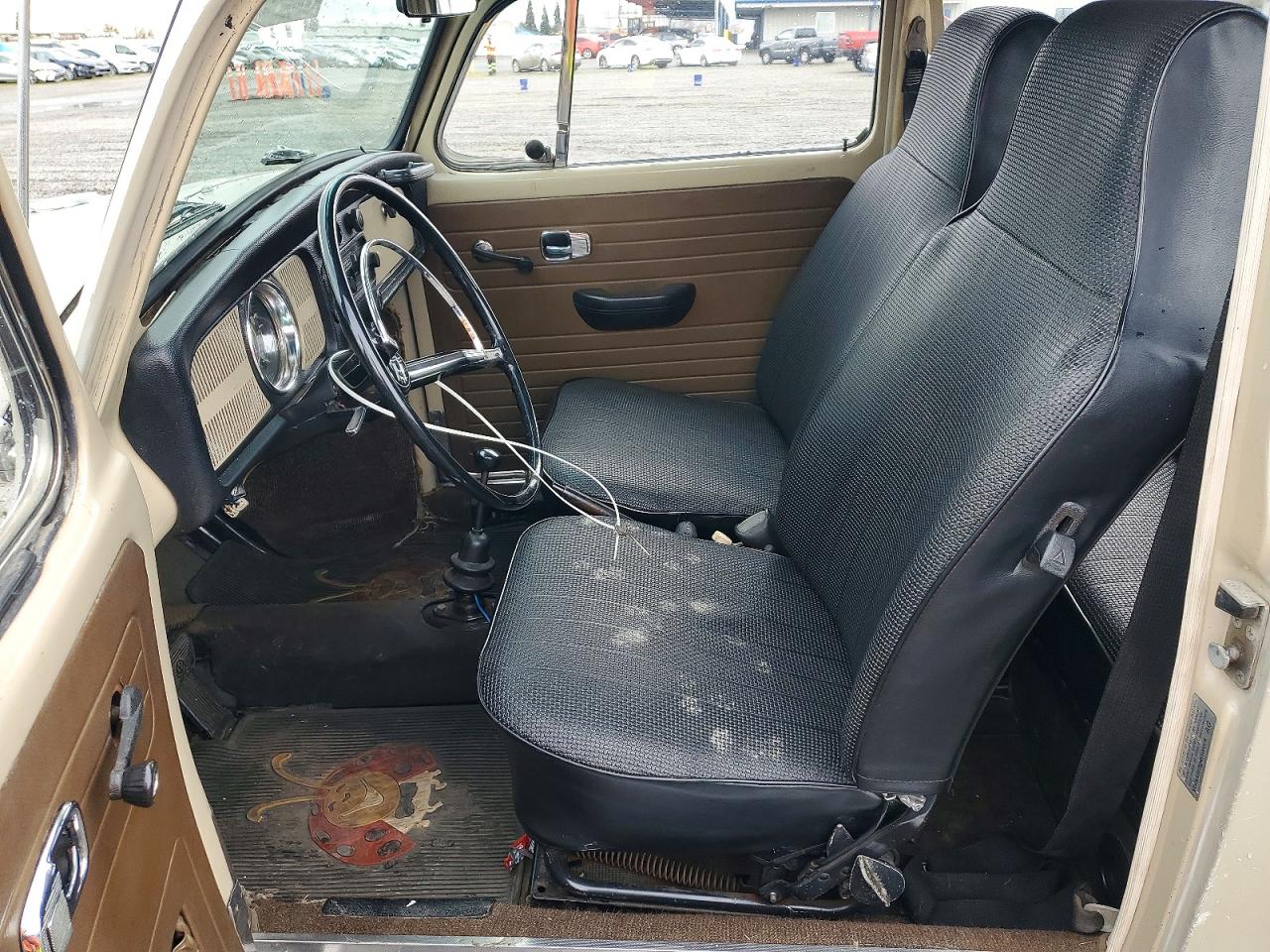 1969 Volkswagen Beetle Cream vin: 119010234