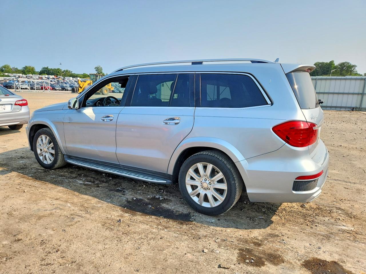 2014 Mercedes-benz Gl 550 4matic Silver vin: 4JGDF7DE1EA336820
