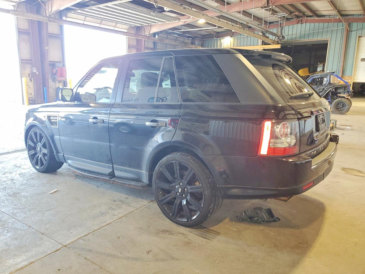 2010 Land Rover Range Rover Sport Lux Black vin: SALSK2D46AA252772