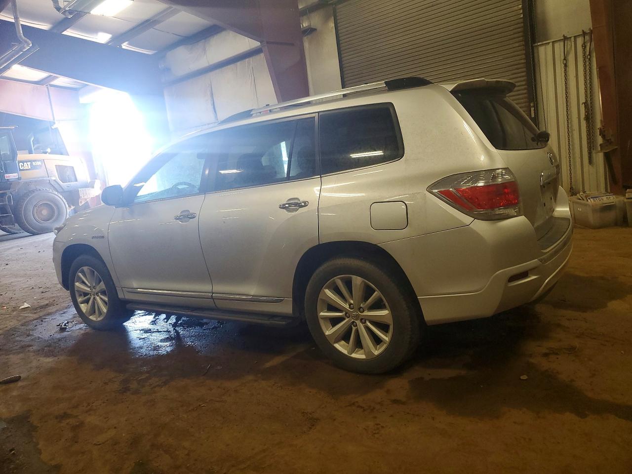 2011 Toyota Highlander Hybrid Limited Silver vin: JTEDC3EH3B2001042